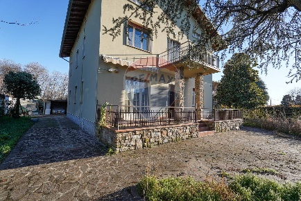 Foto Villa in Via Ariosto, Stezzano in vendita