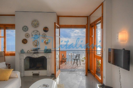 Foto Appartamento in Via dei Gerani 50, Varazze Sant'Ambrogio di 167 m²