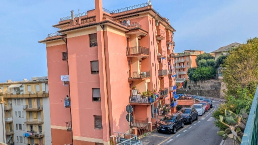 Foto Appartamento in Via Trento, Arenzano Centro di 58 m² con 2 locali