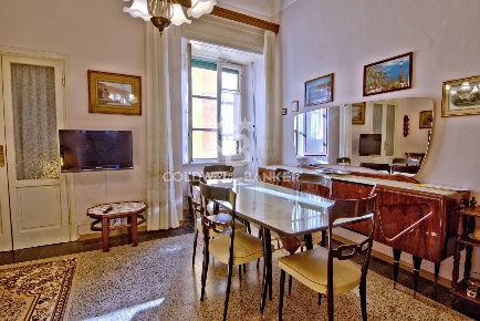 Foto Appartamento in Via Ninci, Portoferraio Centro di 139 m² con 5 locali