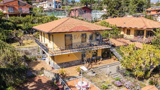 Foto Villa singola in Via Timeo, Trecastagni in vendita