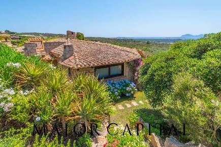 Foto Villa a schiera in Loc. Abbiadori, Arzachena in vendita