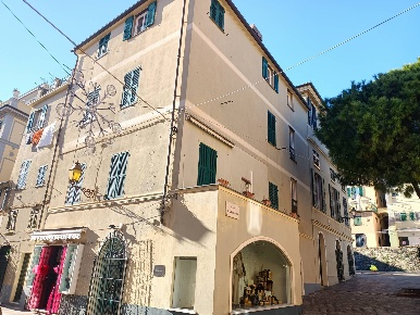 Foto Appartamento in Piazza Colombo, Arenzano Centro di 80 m² con 2 locali