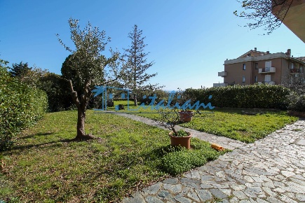 Foto Appartamento in Via dei Milanesi, Varazze in affitto