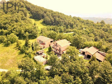 Foto Villa in località Monti, Cairo Montenotte in vendita