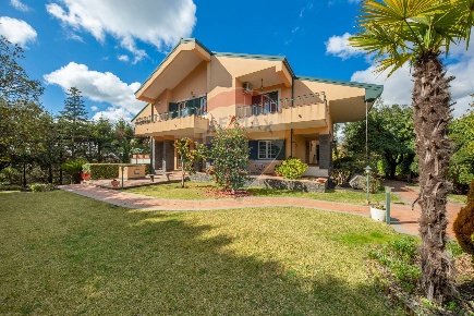Foto Villa singola in Via San Francesco di Paola, Trecastagni in vendita