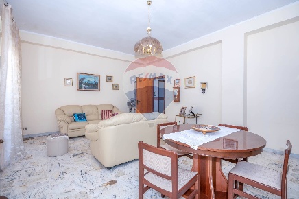 Foto Appartamento in VIA ALFIERI, Priolo Gargallo di 155 m² con 6 locali