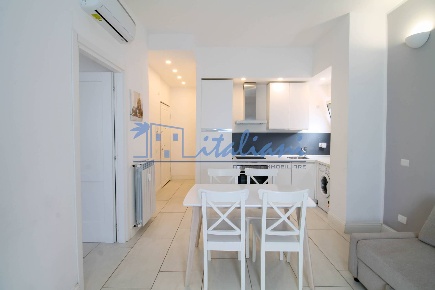 Foto Appartamento in Via Milano, Varazze Centro di 44 m² con 2 locali