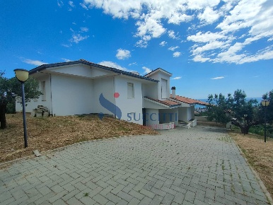 Foto Villa unifamiliare in Via Tassenara, Tortoreto Centro di 305 m²