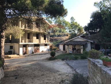 Foto Villa singola in contrada terravecchia, Grammichele di 400 m²