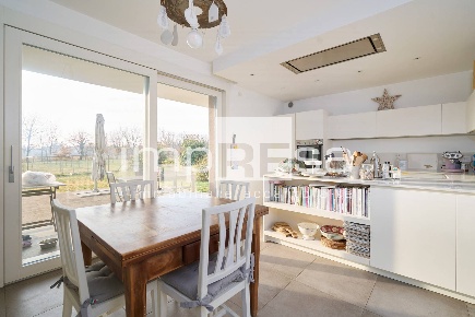 Foto Villa unifamiliare in via Fontane, Ponzano Veneto Ponzano di 210 m²