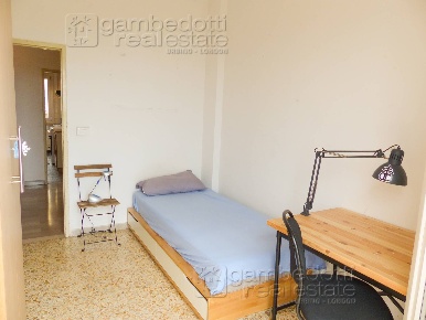 Foto Appartamento a Urbino Centro di 80 m² con 5 locali in affitto