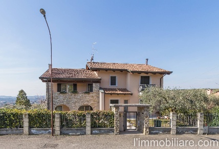 Foto Villa singola in Via Degli Archi, San Pietro in Cariano in vendita