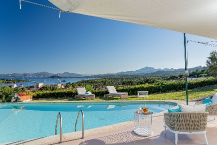Foto Villa singola in Cala di Volpe, Arzachena Porto Cervo di 250 m²