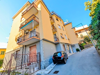 Foto Appartamento in Via Olivette, Arenzano Centro di 45 m² con 1 locali