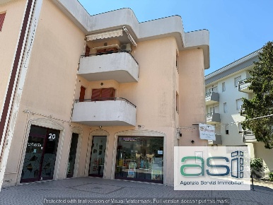 Foto Appartamento in viale mazzini, Alba Adriatica di 84 m² con 4 locali