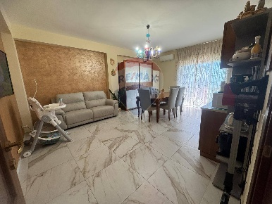 Foto Appartamento in Via Monsignor Giardina, Melilli Centro di 124 m²