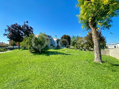 Foto Villa unifamiliare in via Giovanni Picotti, Latisana Pertegada