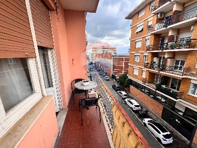 Foto Appartamento in Via Dei Devoto, Lavagna Centro di 82 m² con 5 locali