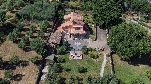 Foto Villa singola in VIA DI PALLOTTA, Monte Compatri Pallotta di 240 m²