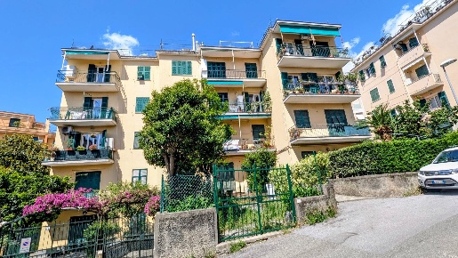 Foto Appartamento in Via Manni 37, Arenzano Centro di 60 m² con 2 locali