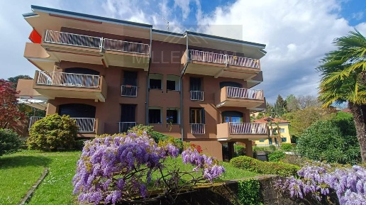 Foto Appartamento a Arona di 50 m² con 2 locali in vendita