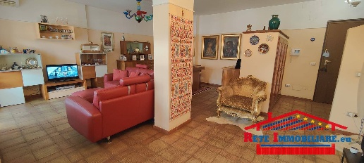 Foto Appartamento a Cosenza Panebianco - Tribunale di 200 m² con 6 locali