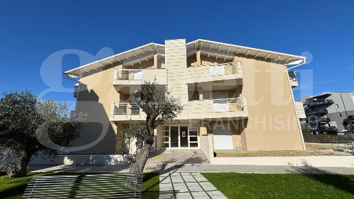 Foto Appartamento in Via Ricci snc, Tortoreto Tortoreto Lido di 144 m²