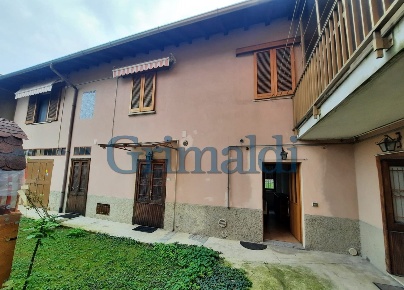 Foto Villa singola in Via Fanin 0, Arluno Centro di 400 m² con 11 locali