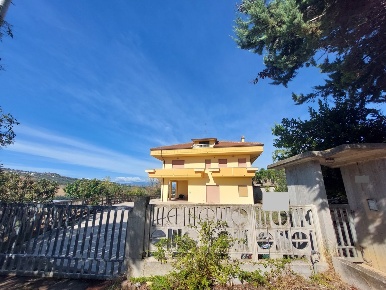 Foto Villa bifamiliare in Contrada San Pietro 1, Tortoreto Centro