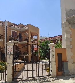 Foto Villa bifamiliare a San Ferdinando di Puglia di 480 m² in vendita