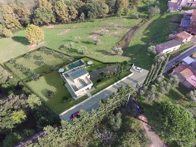Foto Villa unifamiliare a Santa Maria a Monte di 230 m² con 6 locali