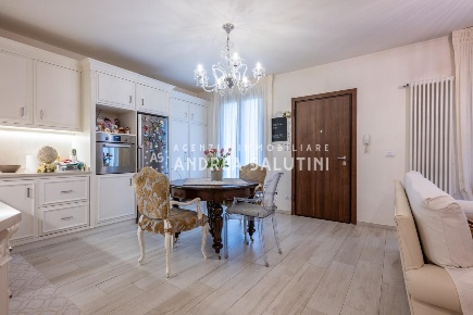 Foto Villa a schiera a Castelfranco di Sotto Centro di 140 m² con 5 locali