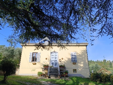 Foto Casa indipendente a Casciana Terme Lari Parlascio di 145 m² in vendita