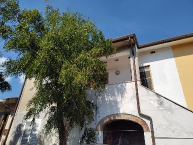 Foto Appartamento a Casciana Terme Lari Boschi di 123 m² con 5 locali
