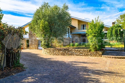 Foto Villa unifamiliare a Casciana Terme Lari Le Casine Perignano Spinelli