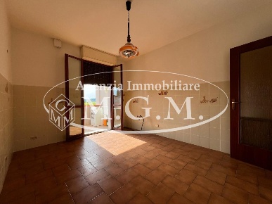 Foto Appartamento a Santa Maria a Monte di 94 m² con 4 locali in vendita