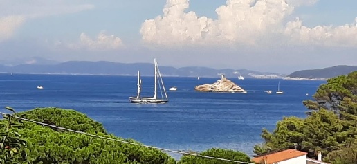 Foto Villa unifamiliare a Portoferraio Centro di 260 m² con 10 locali