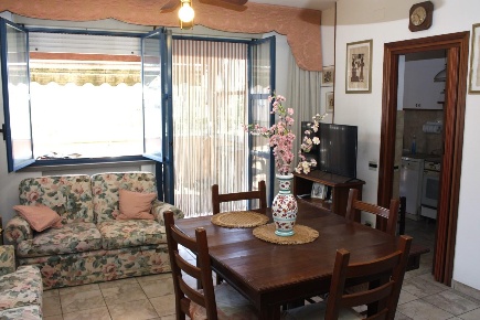 Foto Appartamento a Castelfranco di Sotto di 100 m² con 6 locali in vendita