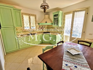 Foto Villa unifamiliare a Santa Maria a Monte di 213 m² con 11 locali