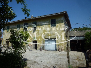 Foto Casa indipendente a Santa Maria a Monte Montecalvoli di 220 m²