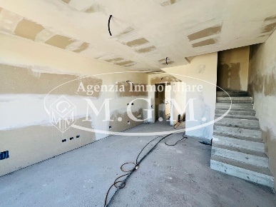 Foto Villa a schiera a Castelfranco di Sotto Centro di 125 m² con 5 locali