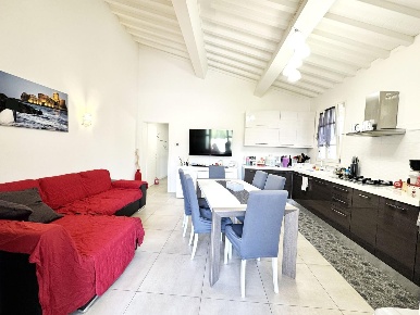Foto Appartamento a Calcinaia di 76 m² con 3 locali in vendita