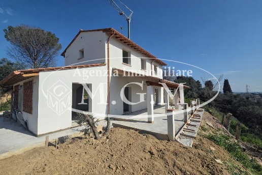 casa indipendente in vendita a Santa Maria a Monte in zona Montecalvoli