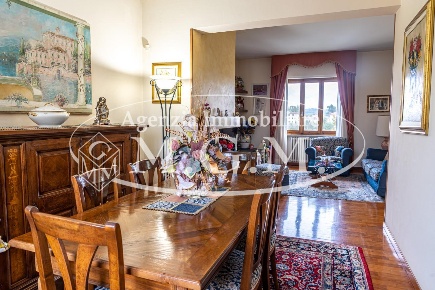 Foto Casa indipendente a Castelfranco di Sotto Centro di 235 m² in vendita