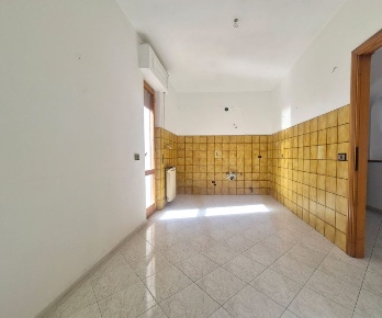 Foto Appartamento in Via Clemente De Caesaris, Penne Centro di 130 m²