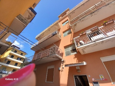 Foto Appartamento in via frateli cervi, Patti Centro di 125 m² con 5 locali