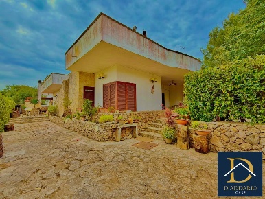 Foto Villa unifamiliare in Viale dei girasoli, Pulsano di 180 m² in vendita