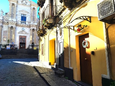 Foto Appartamento in Via San Giovanni 7, Catania Centro Storico di 30 m²