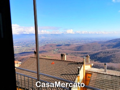 Foto Appartamento in Via Monsignor Giacci 3, Rocca Priora Centro di 55 m²